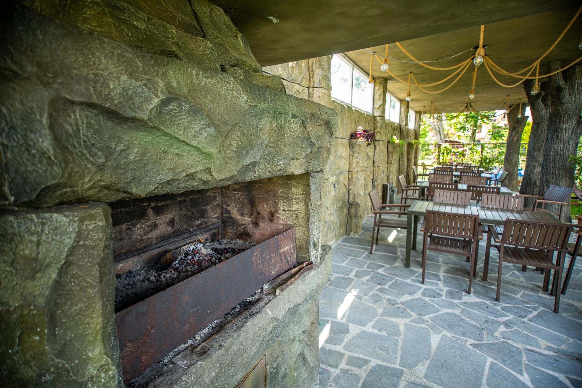 Chveni Ezo Boutique Hotel Kobuleti Eksteriør billede